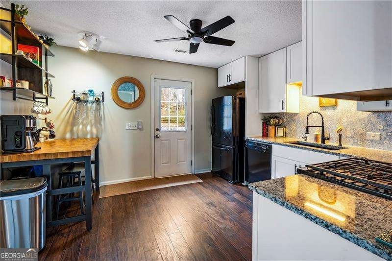 1028 Whispering Woods Drive Canton - Photo 7