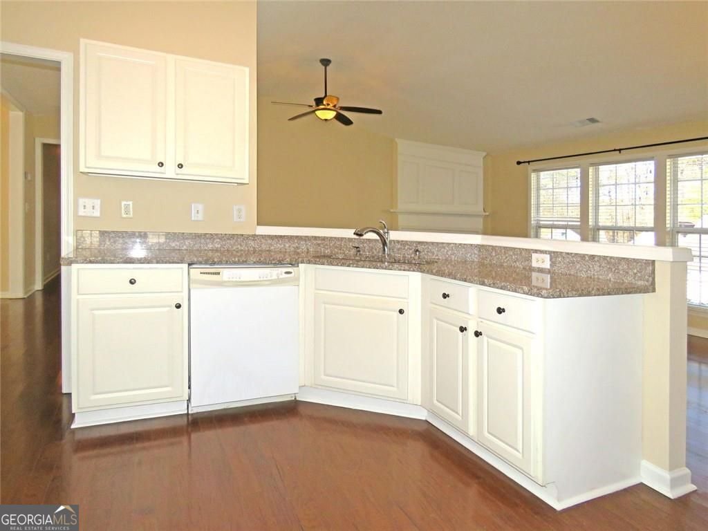 301 Park Forest Court Kennesaw - Photo 12