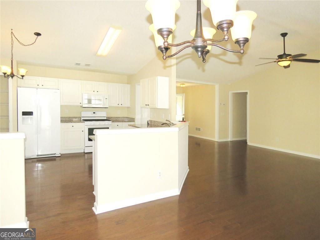 301 Park Forest Court Kennesaw - Photo 9