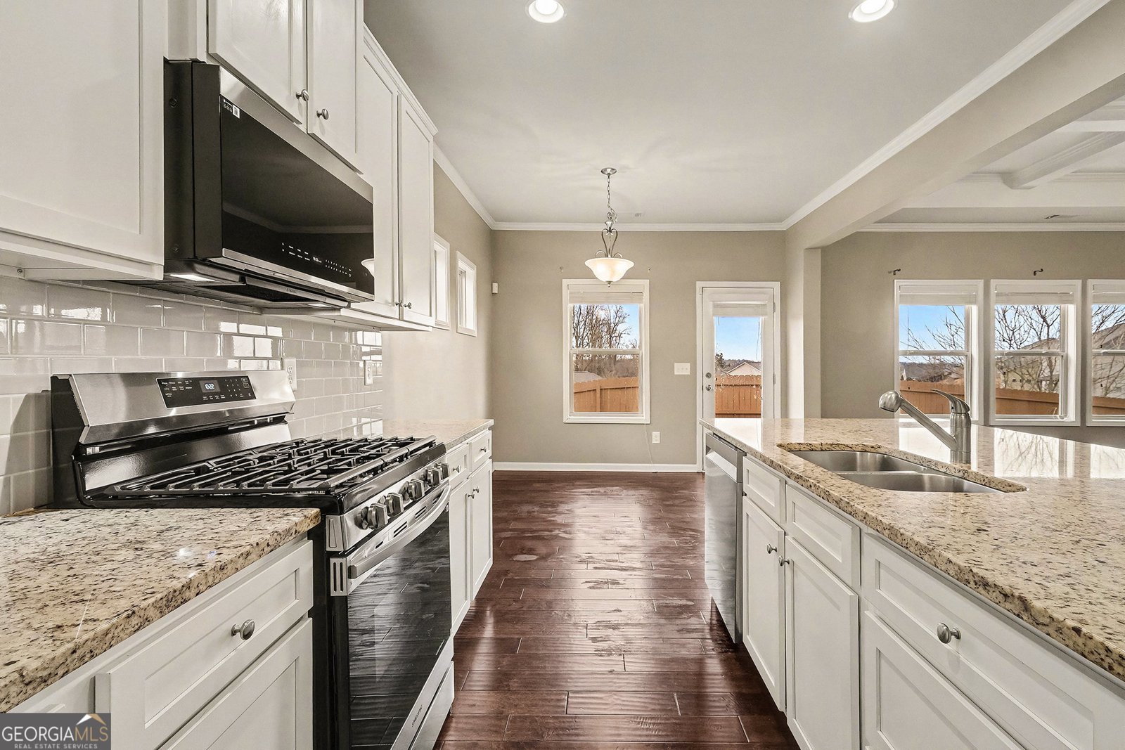 4475 Clubside Drive Gainesville - Photo 9