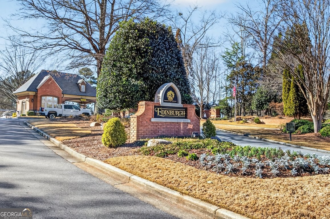 5395 Harbury Lane Suwanee - Photo 6