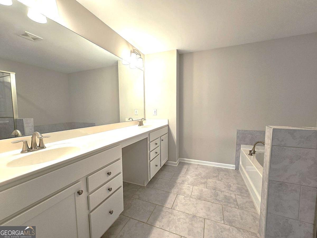 1326 Lanier Vista Drive Buford - Photo 14