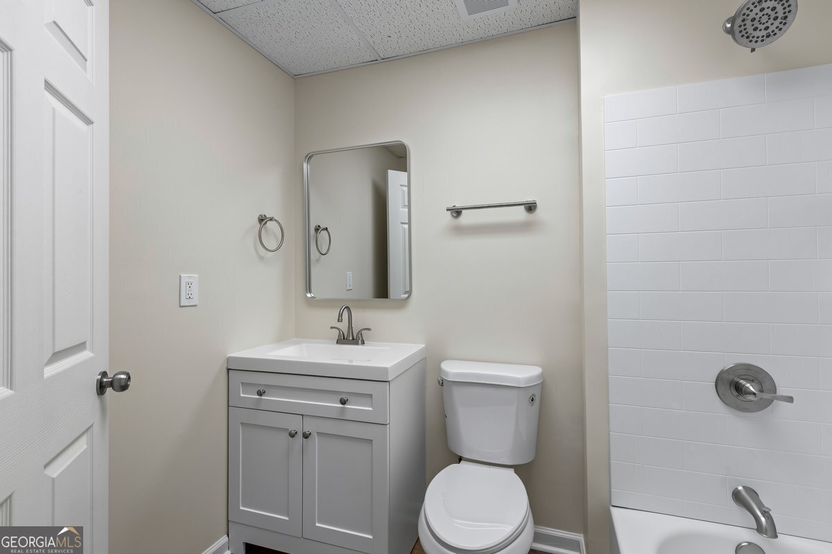 690 Laney Road Locust Grove - Photo 32