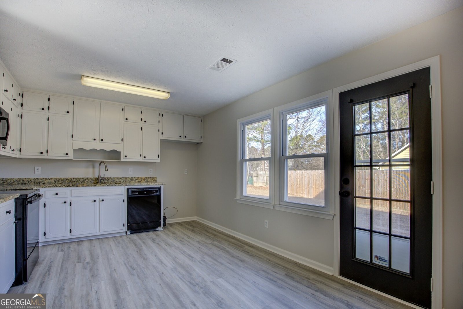 4100 Fox Chase Drive Loganville - Photo 14