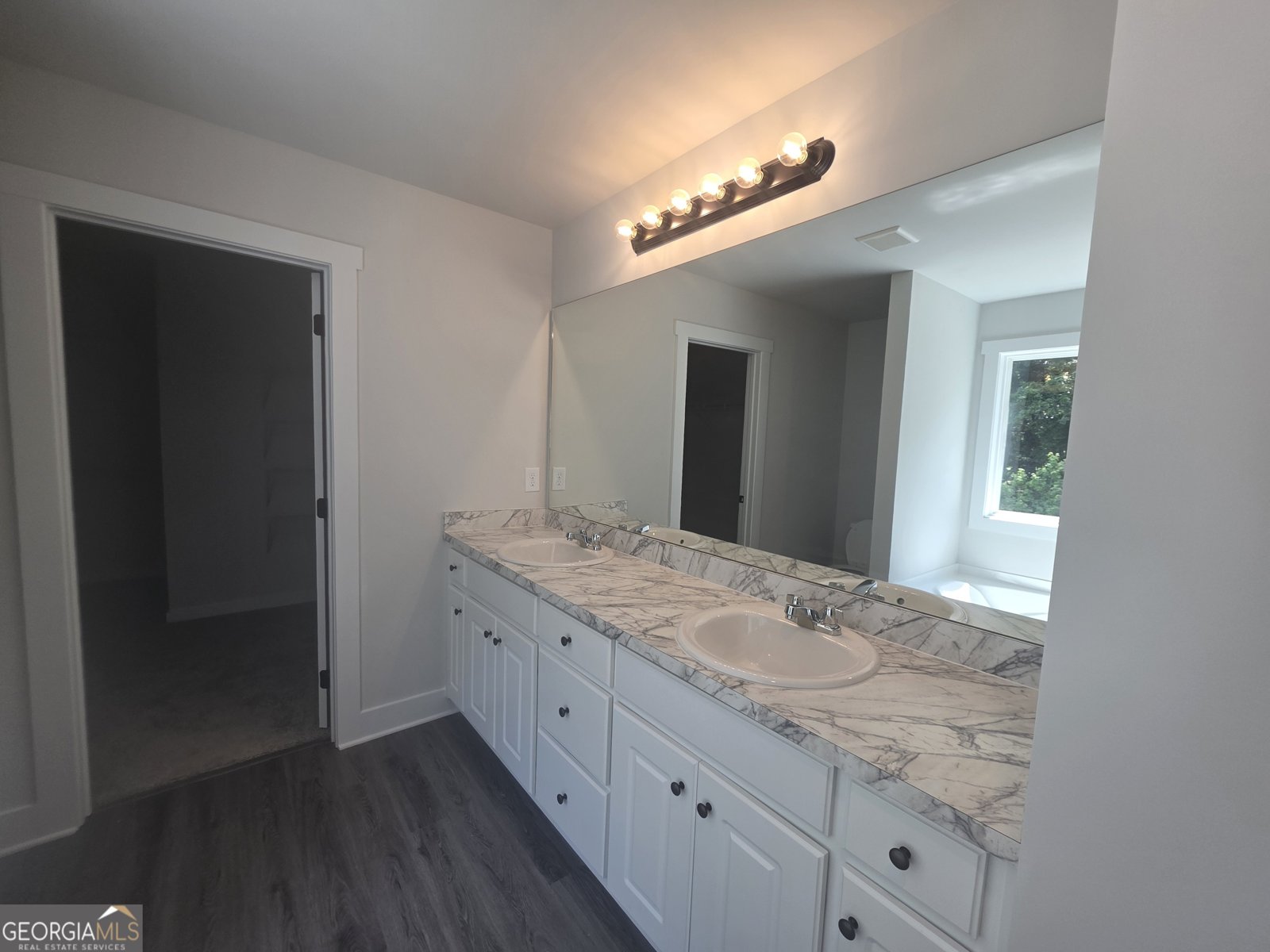 237 Windrow Trail Statham - Photo 9