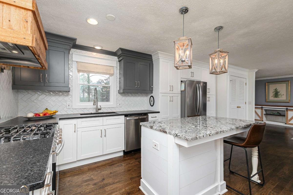 1527 Dupree Road Woodstock - Photo 9