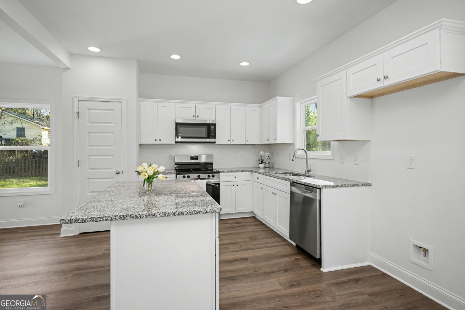 615 McDonough Road Griffin - Photo 12