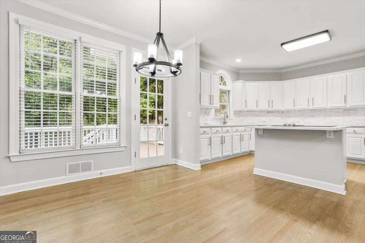 3425 Kingsland Circle Berkeley Lake - Photo 10