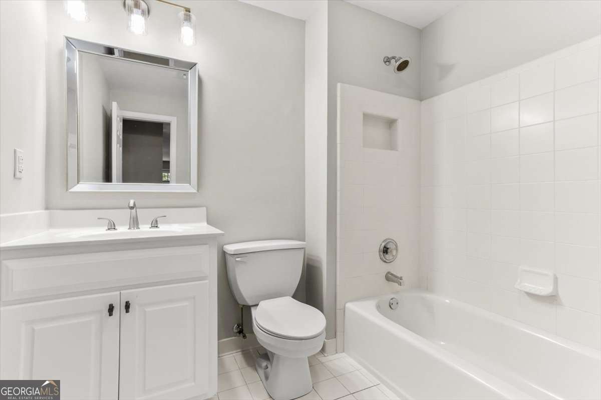 3425 Kingsland Circle Berkeley Lake - Photo 35