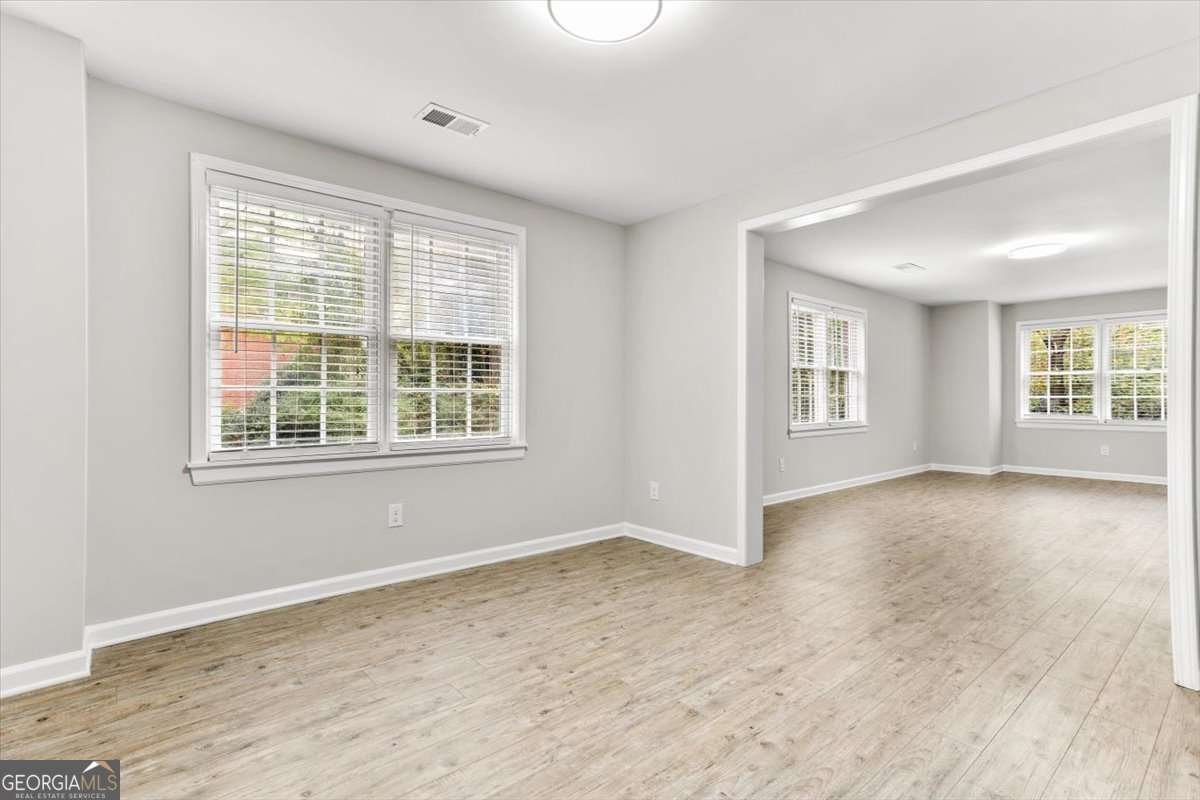 3425 Kingsland Circle Berkeley Lake - Photo 36