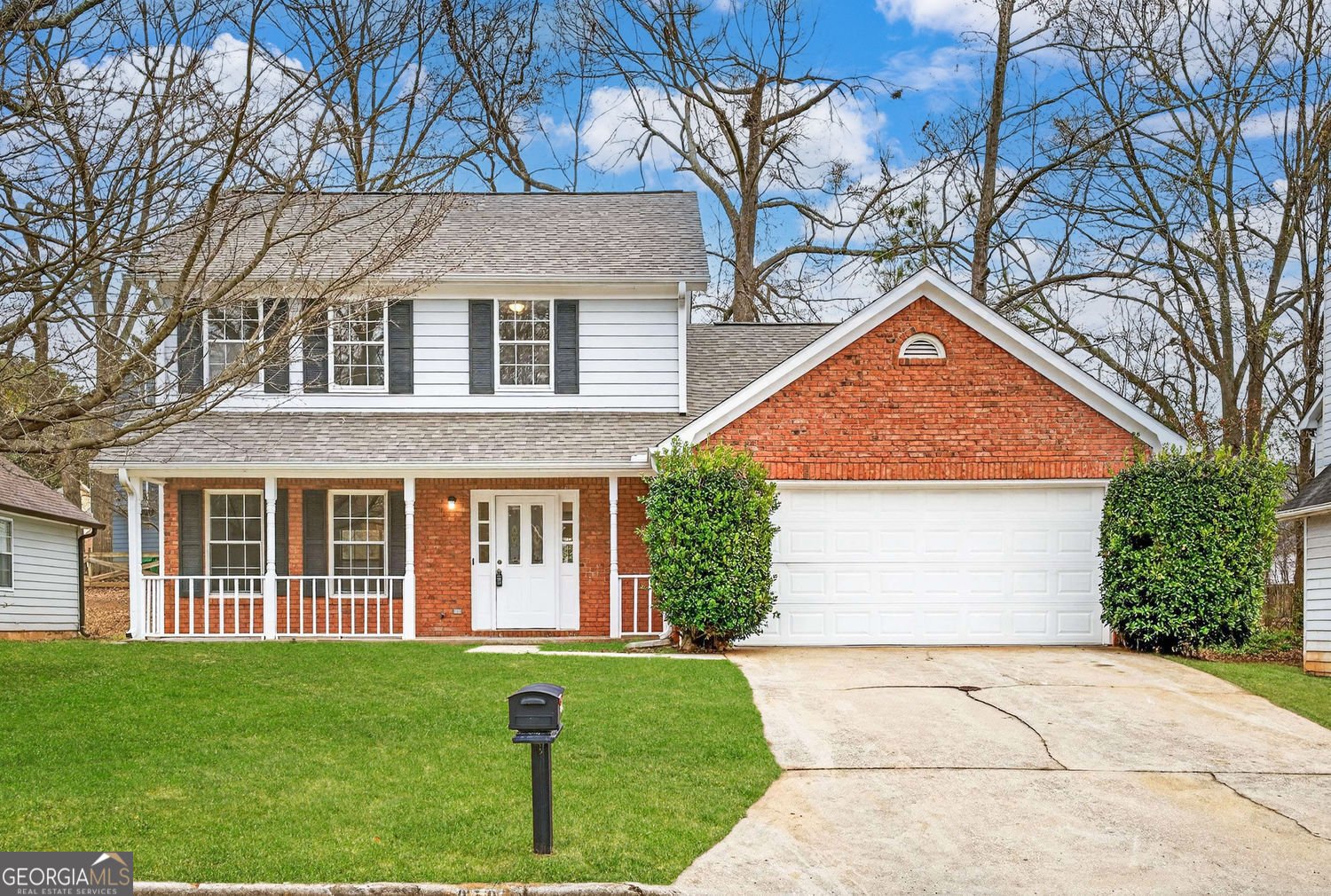 979 Oakwood Chase Circle Stone Mountain - Photo 1