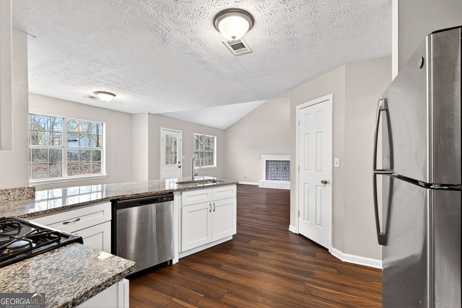 979 Oakwood Chase Circle Stone Mountain - Photo 10