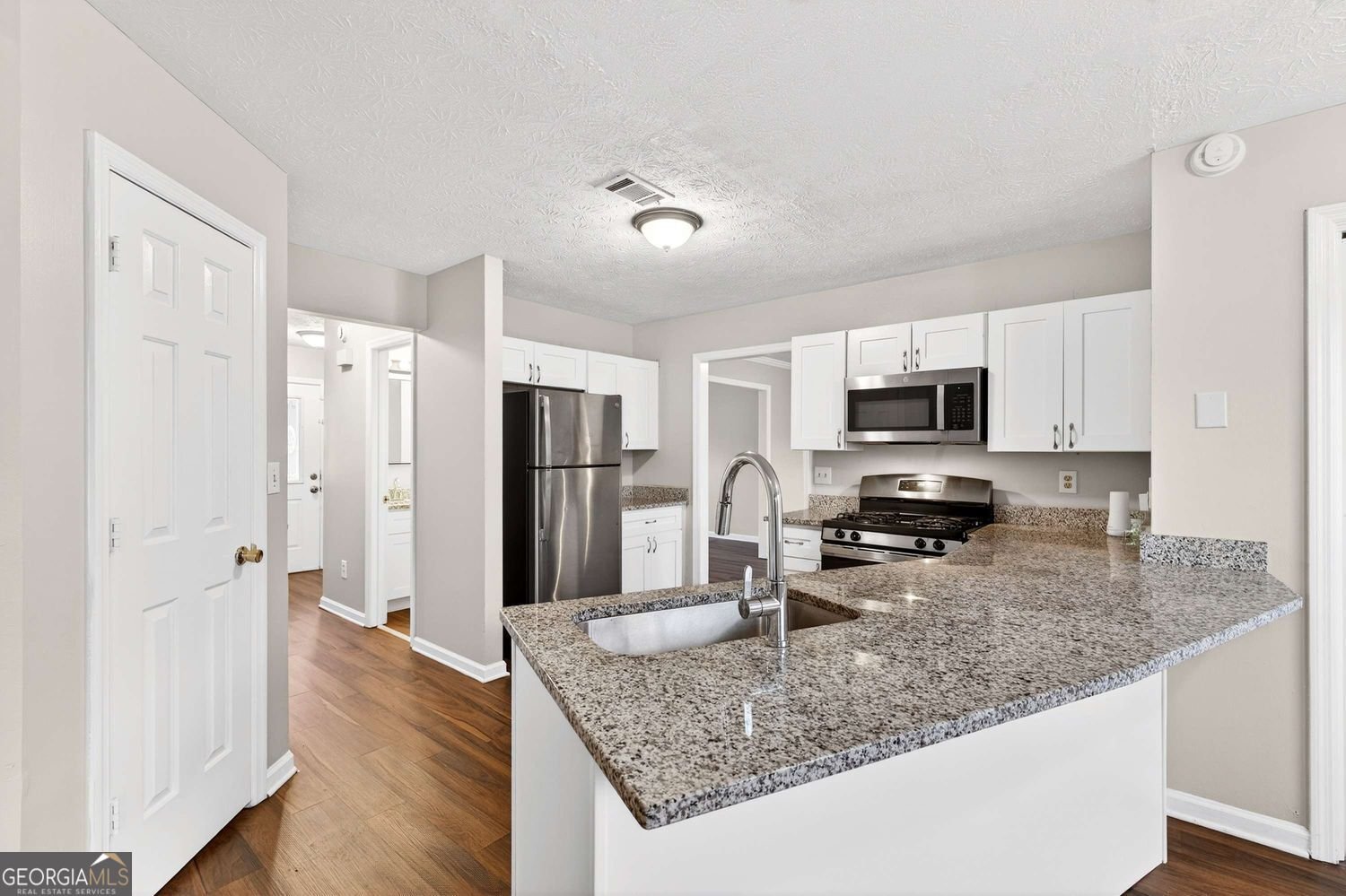 979 Oakwood Chase Circle Stone Mountain - Photo 8