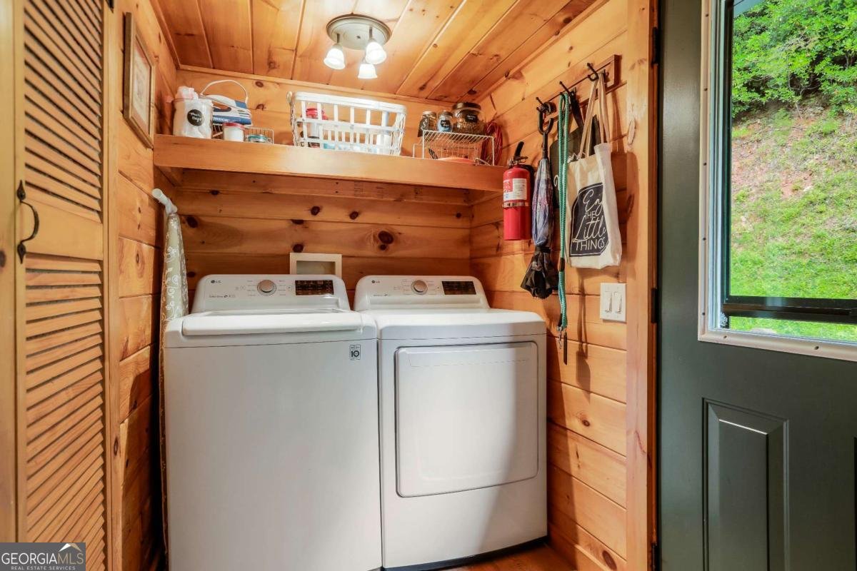 1390 Snake Nation Road Blue Ridge - Photo 16