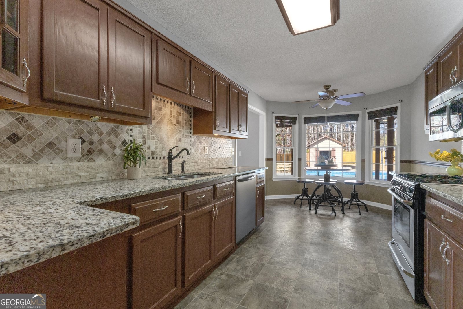 340 Spring Forest Way Sharpsburg - Photo 11