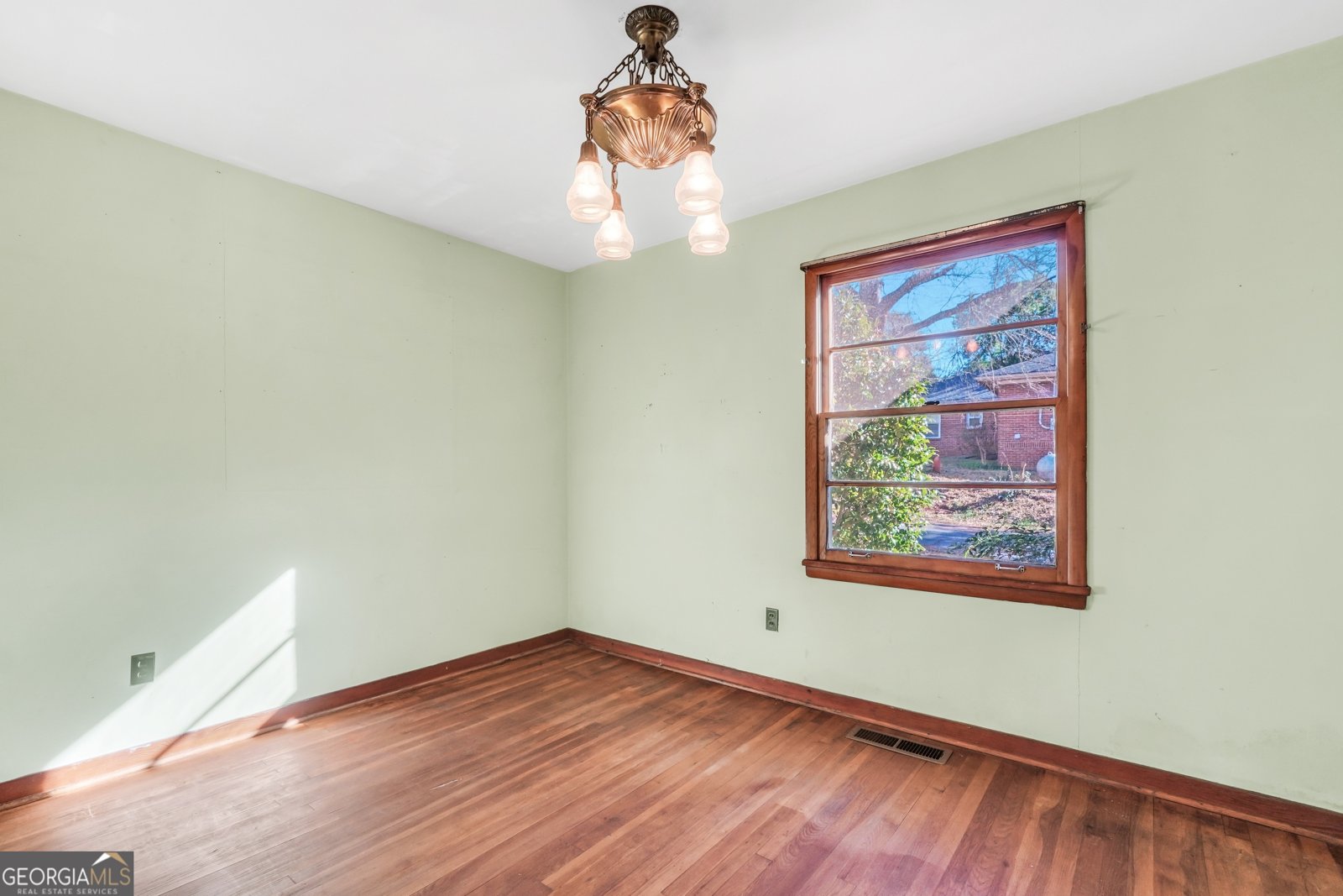 610 Washington Street Monticello - Photo 37