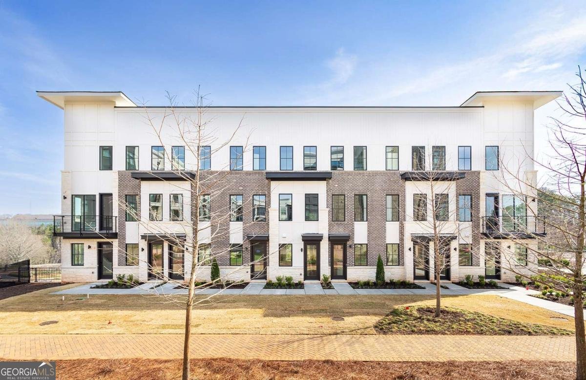 7150 Summit Place Alpharetta - Photo 1