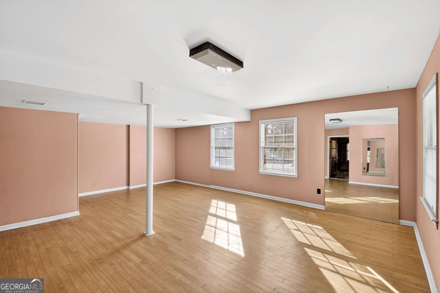 5657 Bob White Circle Lilburn - Photo 19