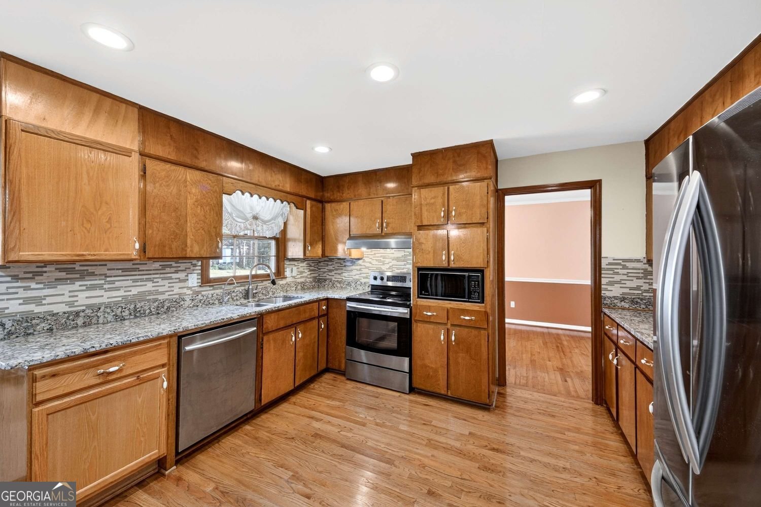 5657 Bob White Circle Lilburn - Photo 8