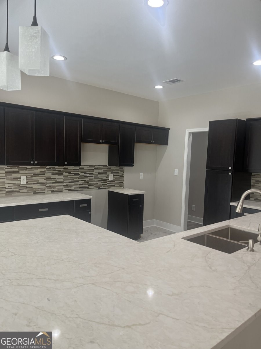 180 Ridge Circle Macon - Photo 8