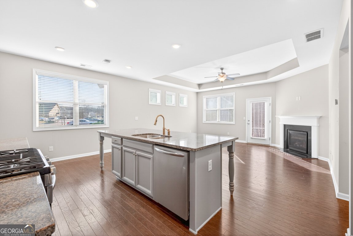 2405 Boxwalking Court Cumming - Photo 11