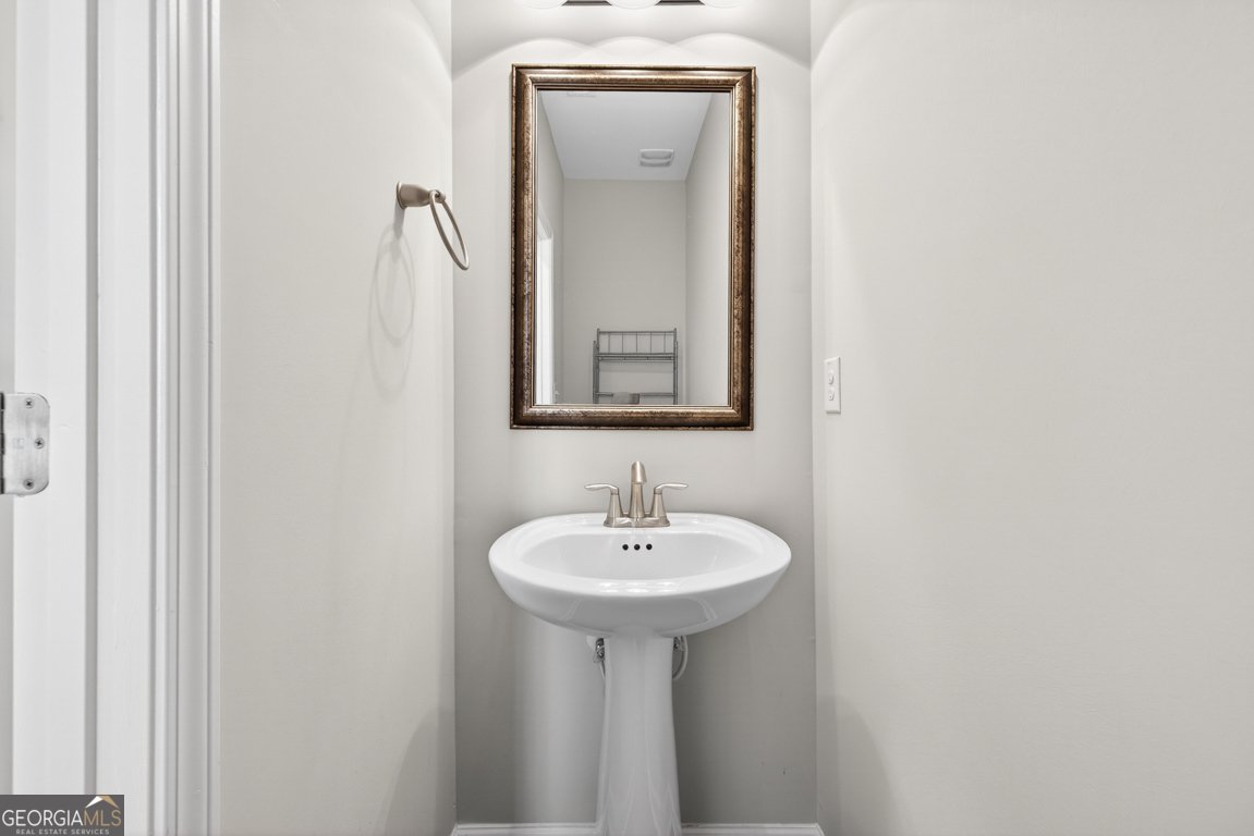 2405 Boxwalking Court Cumming - Photo 16