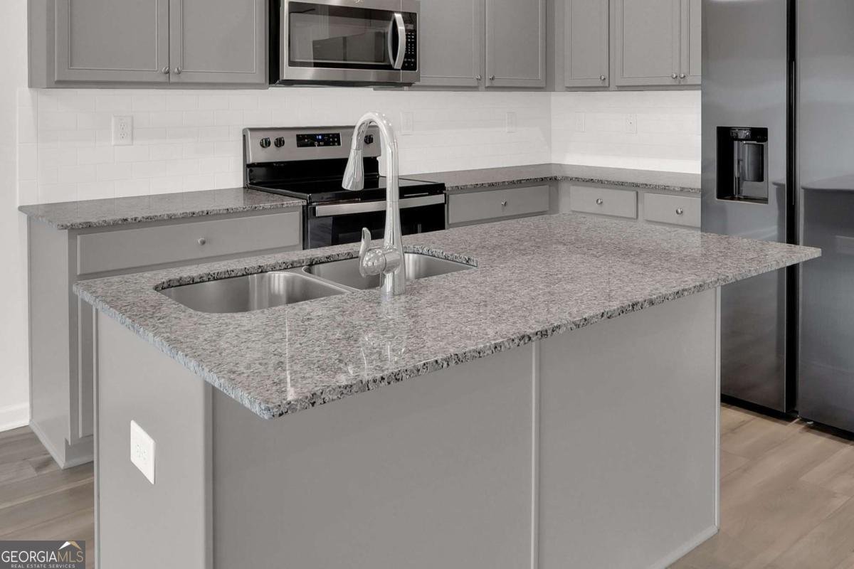 59 Regent Park Hoschton - Photo 12