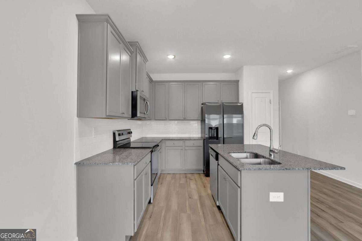 59 Regent Park Hoschton - Photo 13