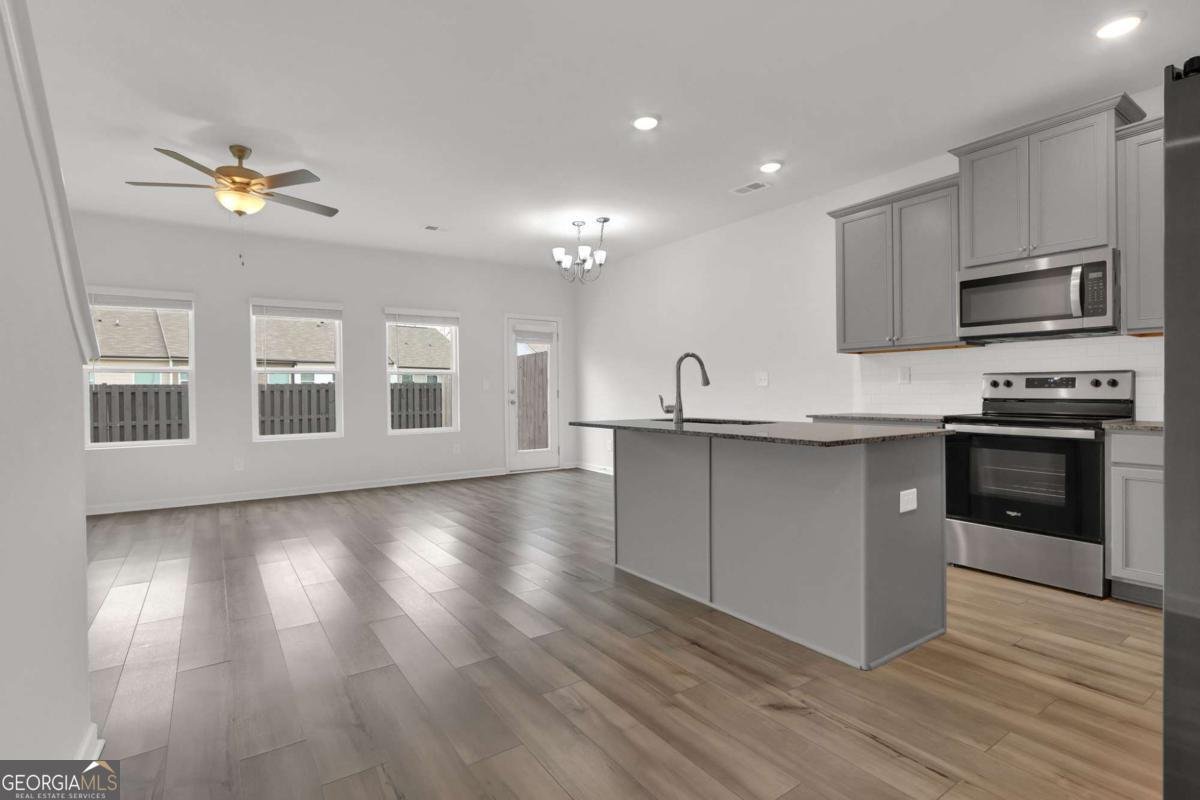 59 Regent Park Hoschton - Photo 7