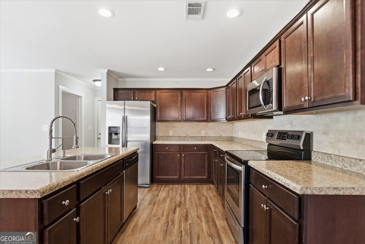 1030 Matthew Lane Madison - Photo 6