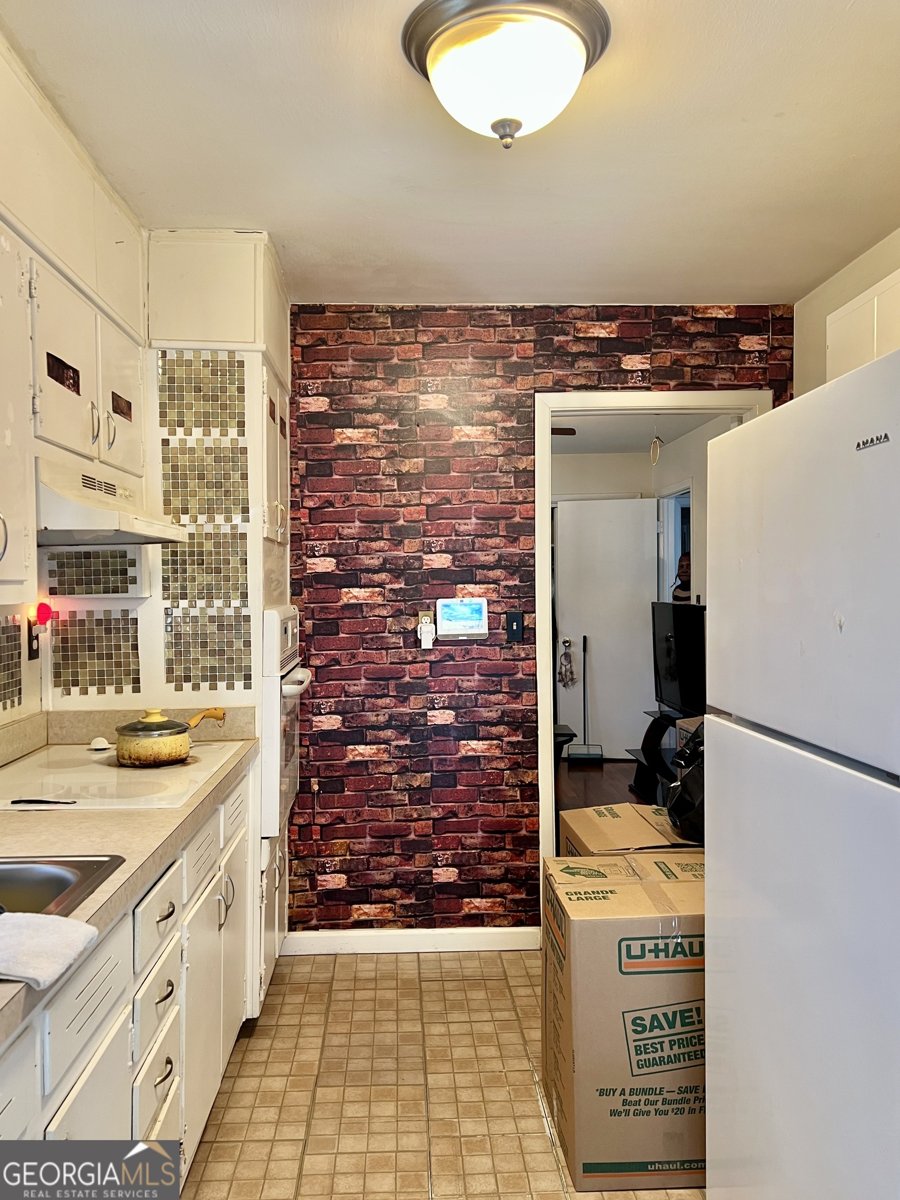 202 Oakcliff Court Atlanta - Photo 7