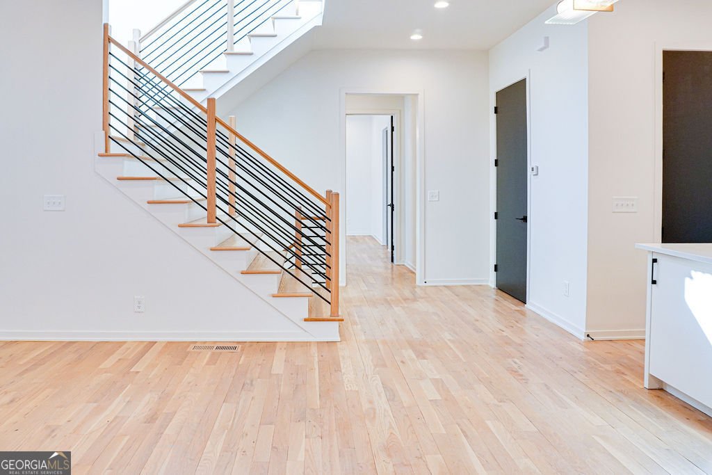 205 Howell Drive Atlanta - Photo 8