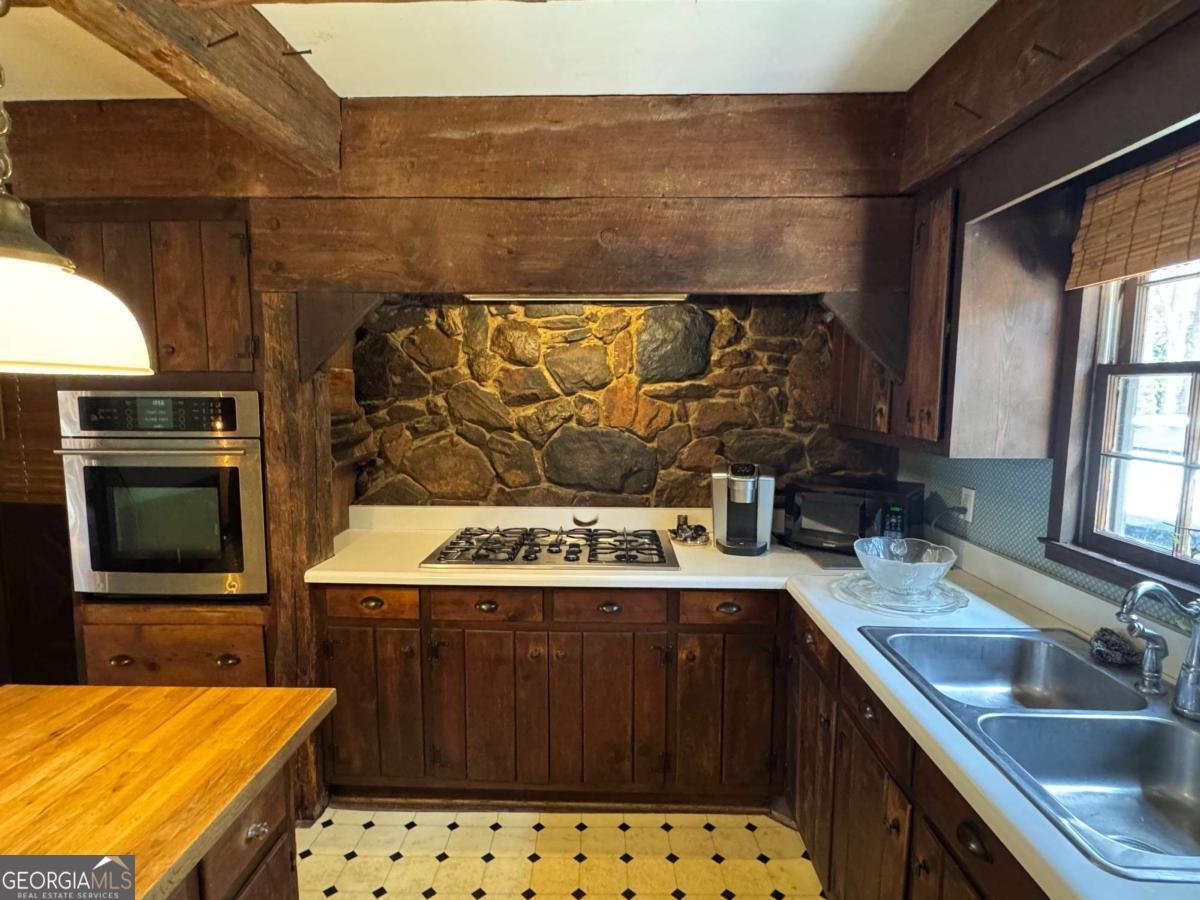 933 Viking Drive Stone Mountain - Photo 30