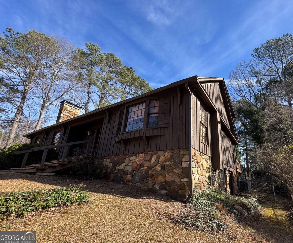 933 Viking Drive Stone Mountain - Photo 9