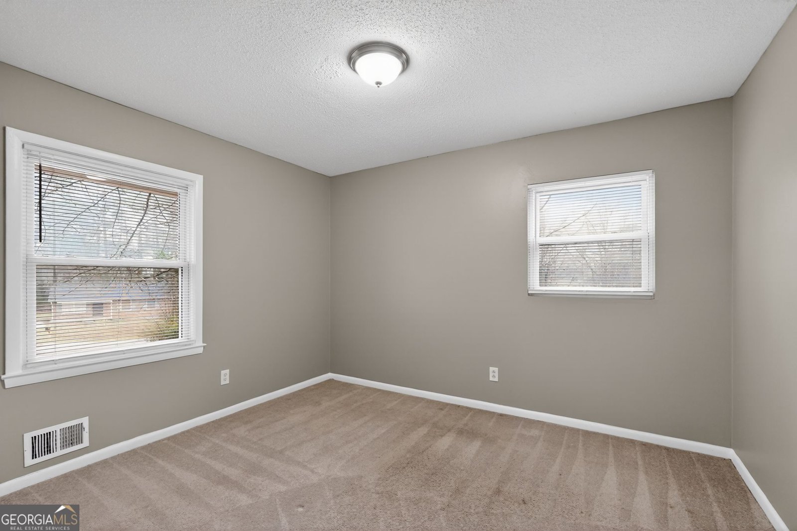 8195 Saxon Court Jonesboro - Photo 10