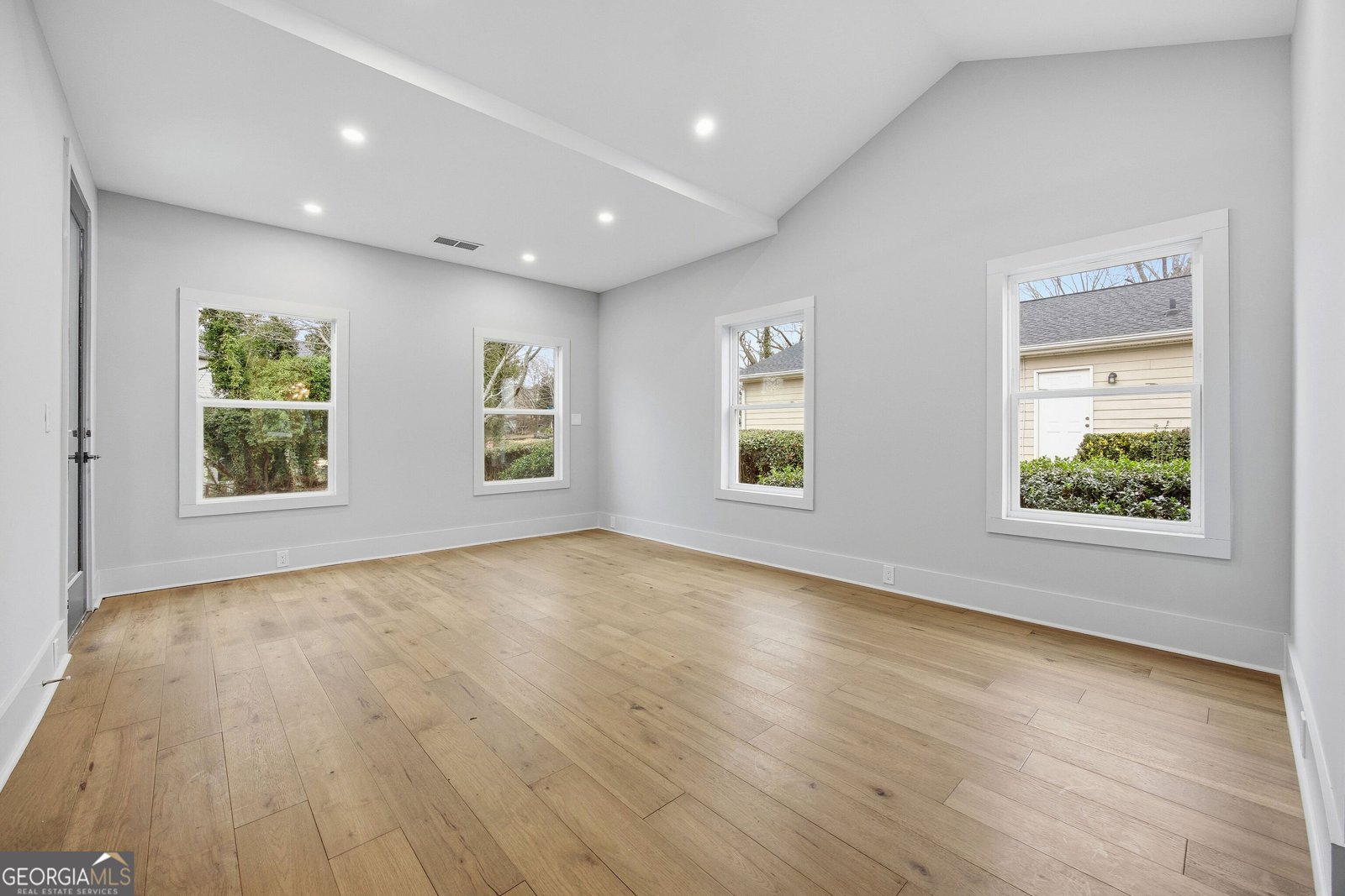 934 Zion Circle Roswell - Photo 10