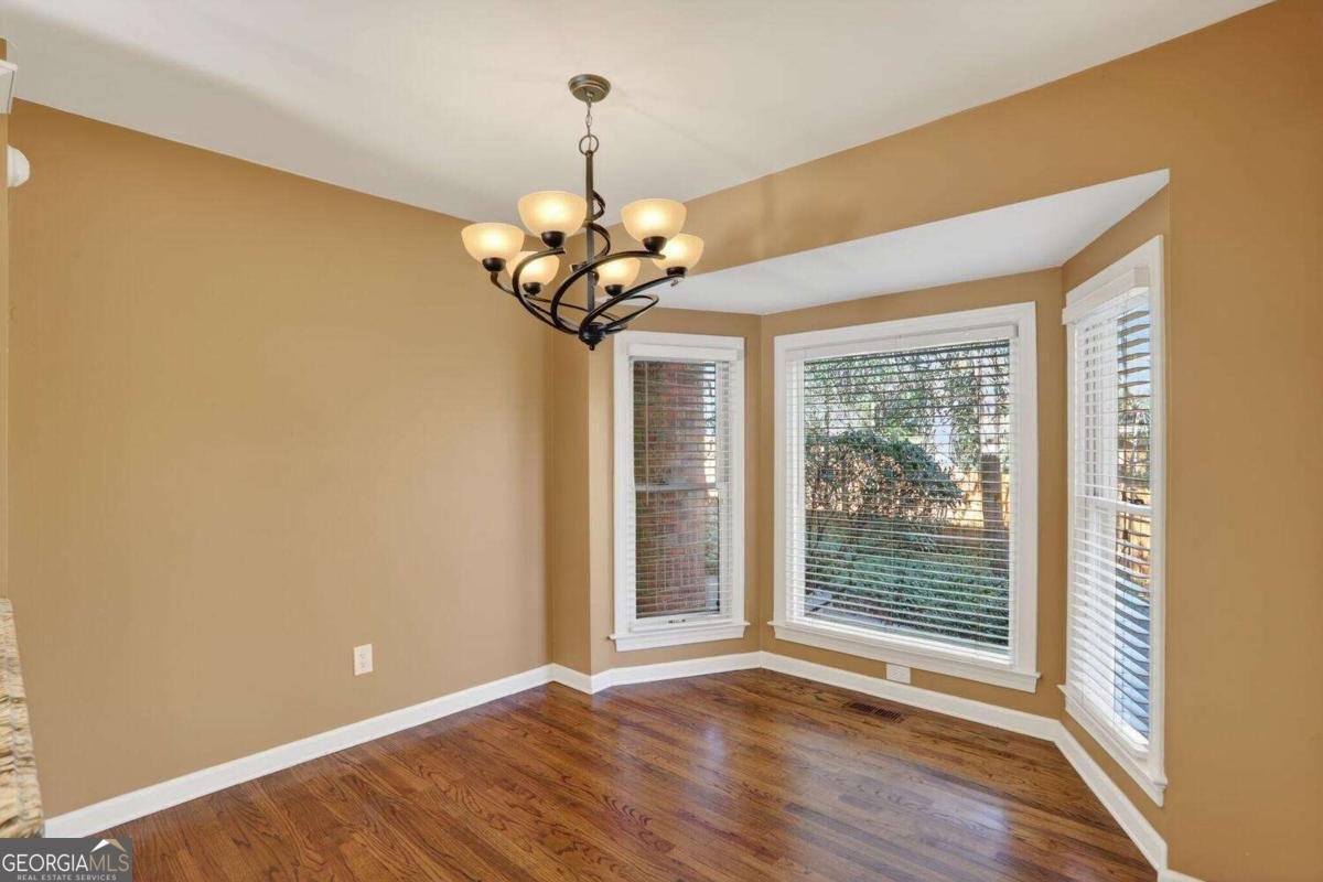 1352 Sheffield Glen Way Atlanta - Photo 6