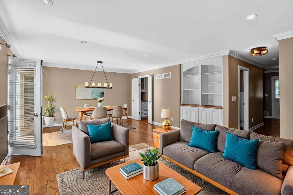 1352 Sheffield Glen Way Atlanta - Photo 7