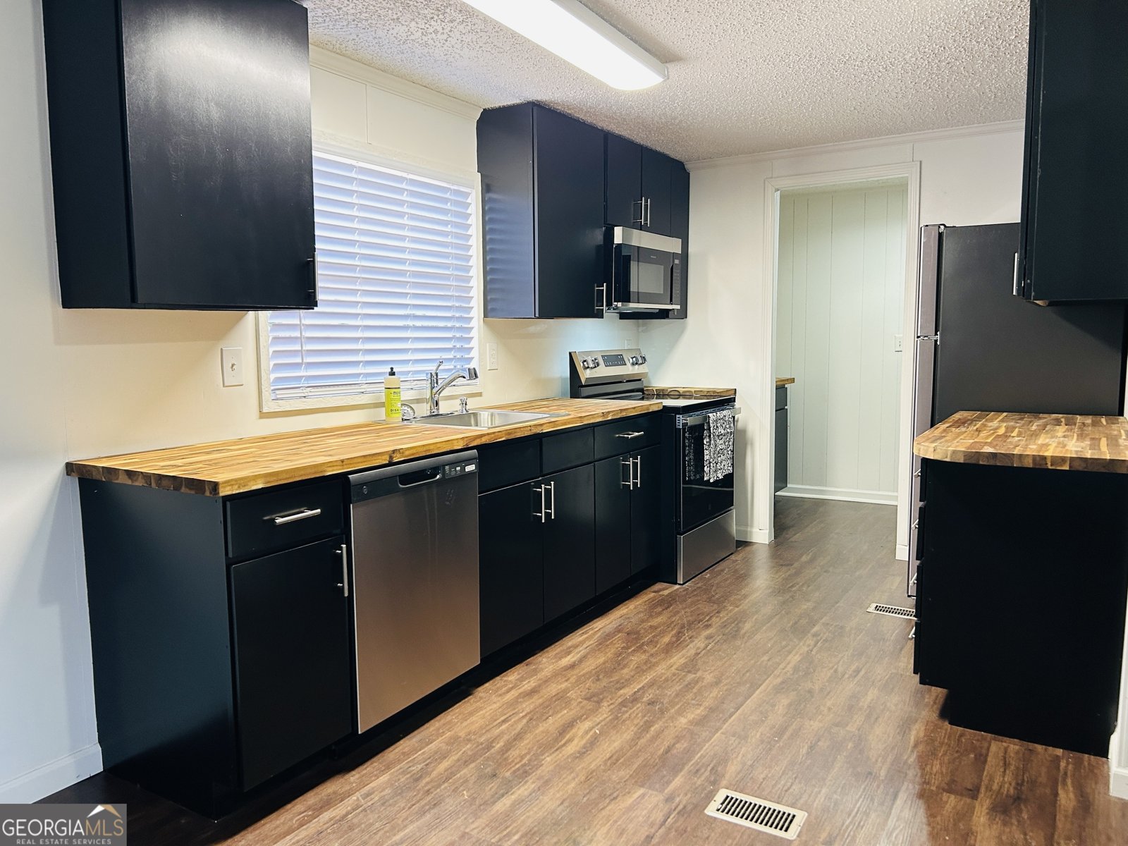 942 Paradise Valley Cornelia - Photo 11