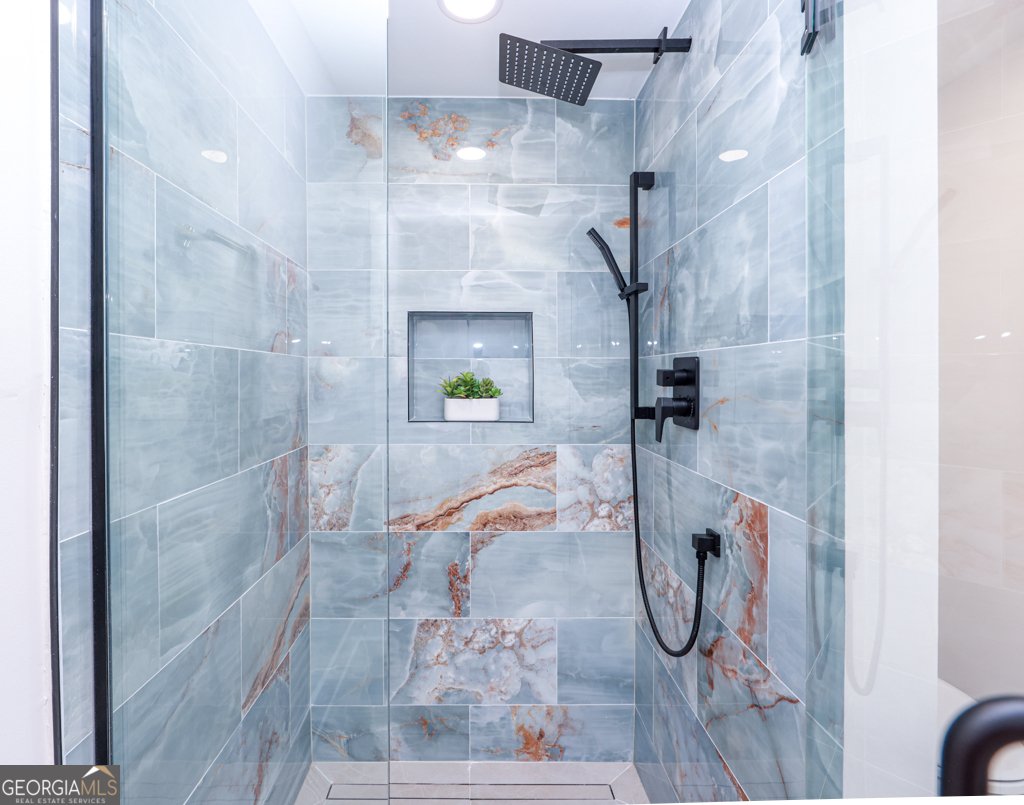 2566 Creekwood Terrace Decatur - Photo 18