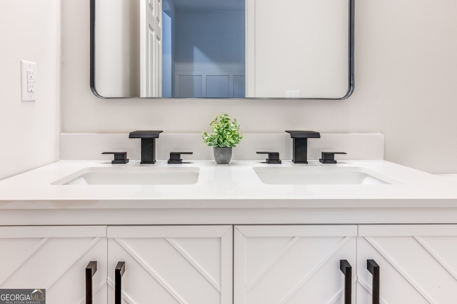 453 Folk Avenue Woodbury - Photo 15