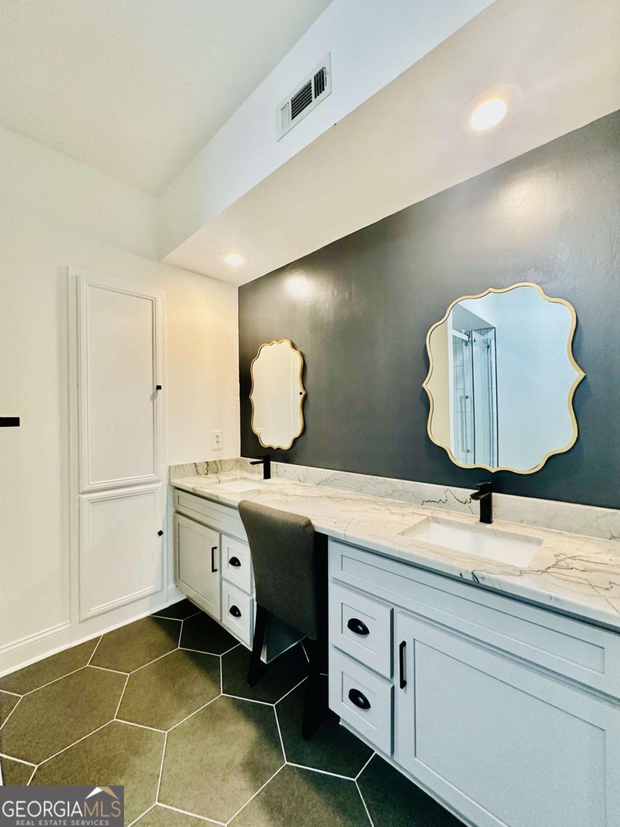 3777 Peachtree Road Atlanta - Photo 1