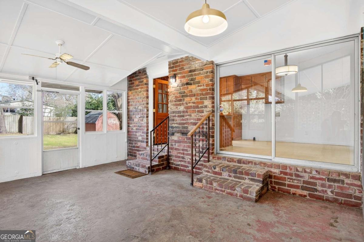 2439 Little John Trail Marietta - Photo 9