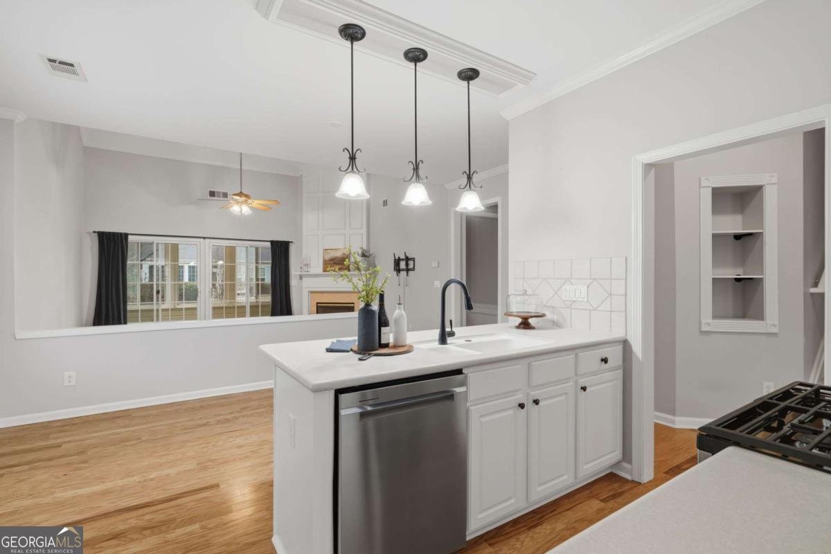 3916 Deerborne Drive Cumming - Photo 6