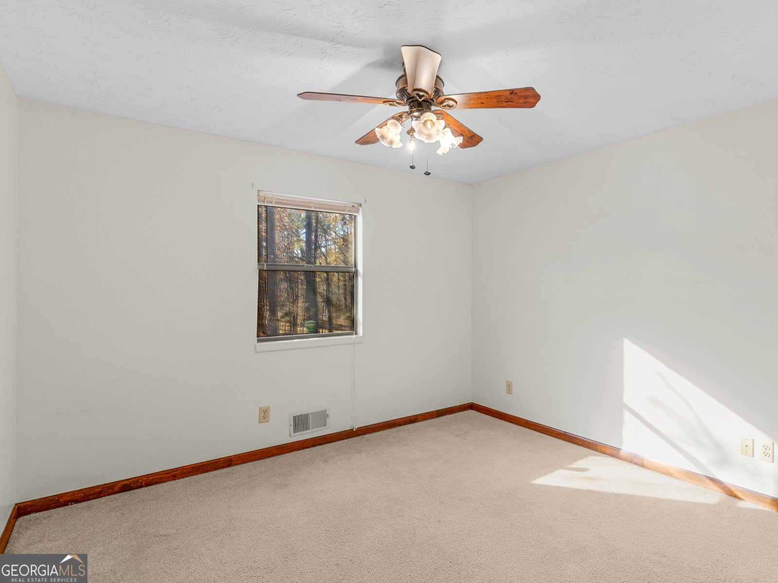 55 Hearthstone Drive Stockbridge - Photo 16