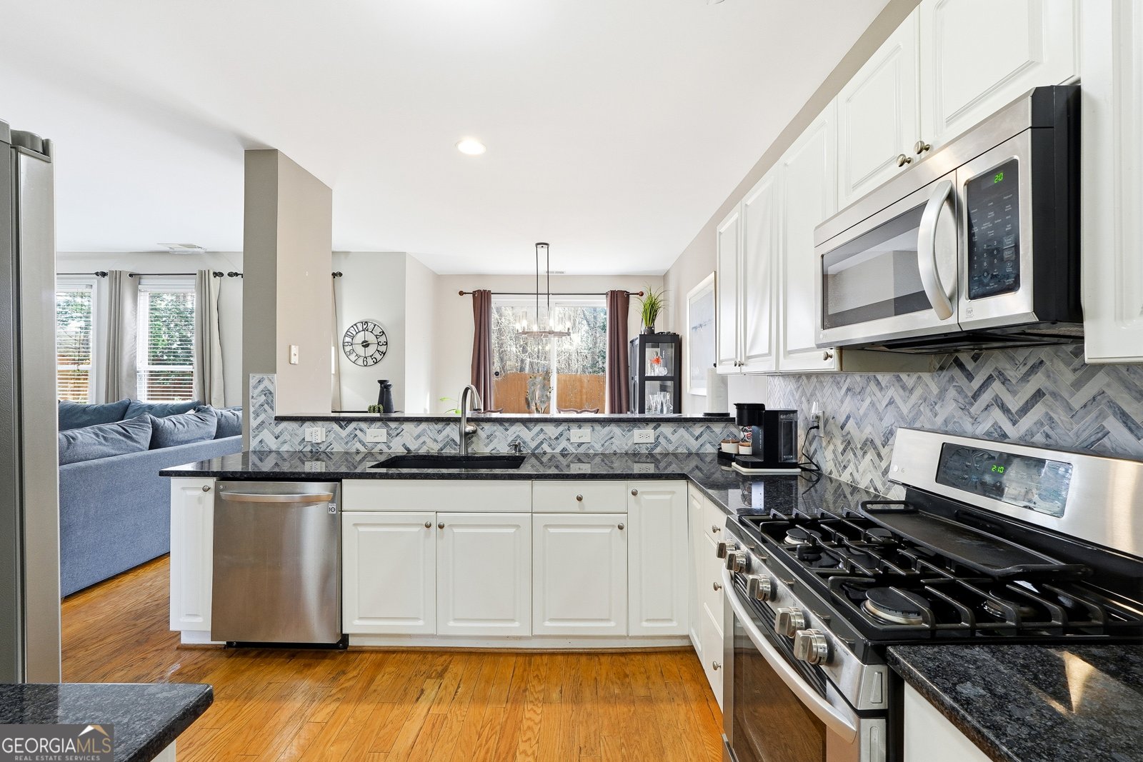 529 Mirramont Place Woodstock - Photo 8