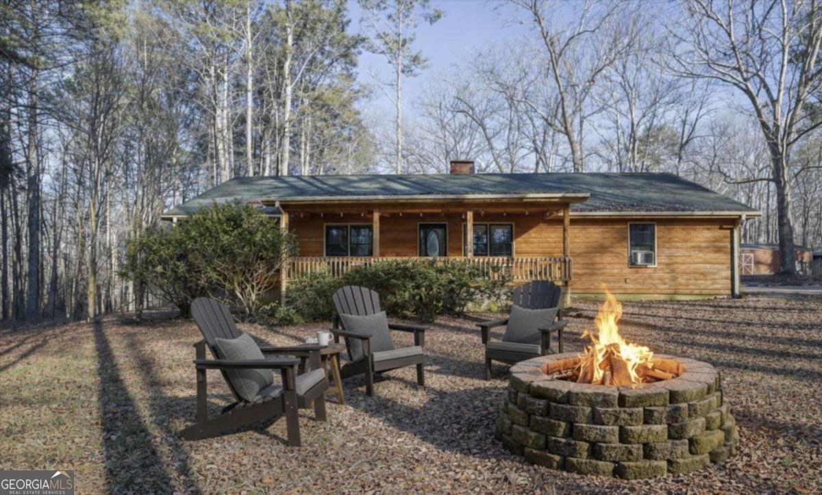 6896 Heardsville Road Cumming - Photo 1