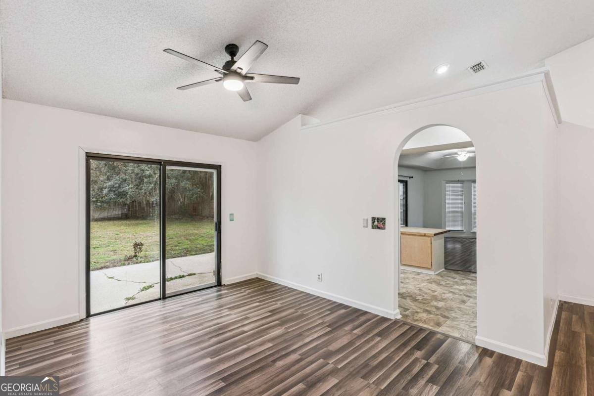 104 Westridge Court Kingsland - Photo 8