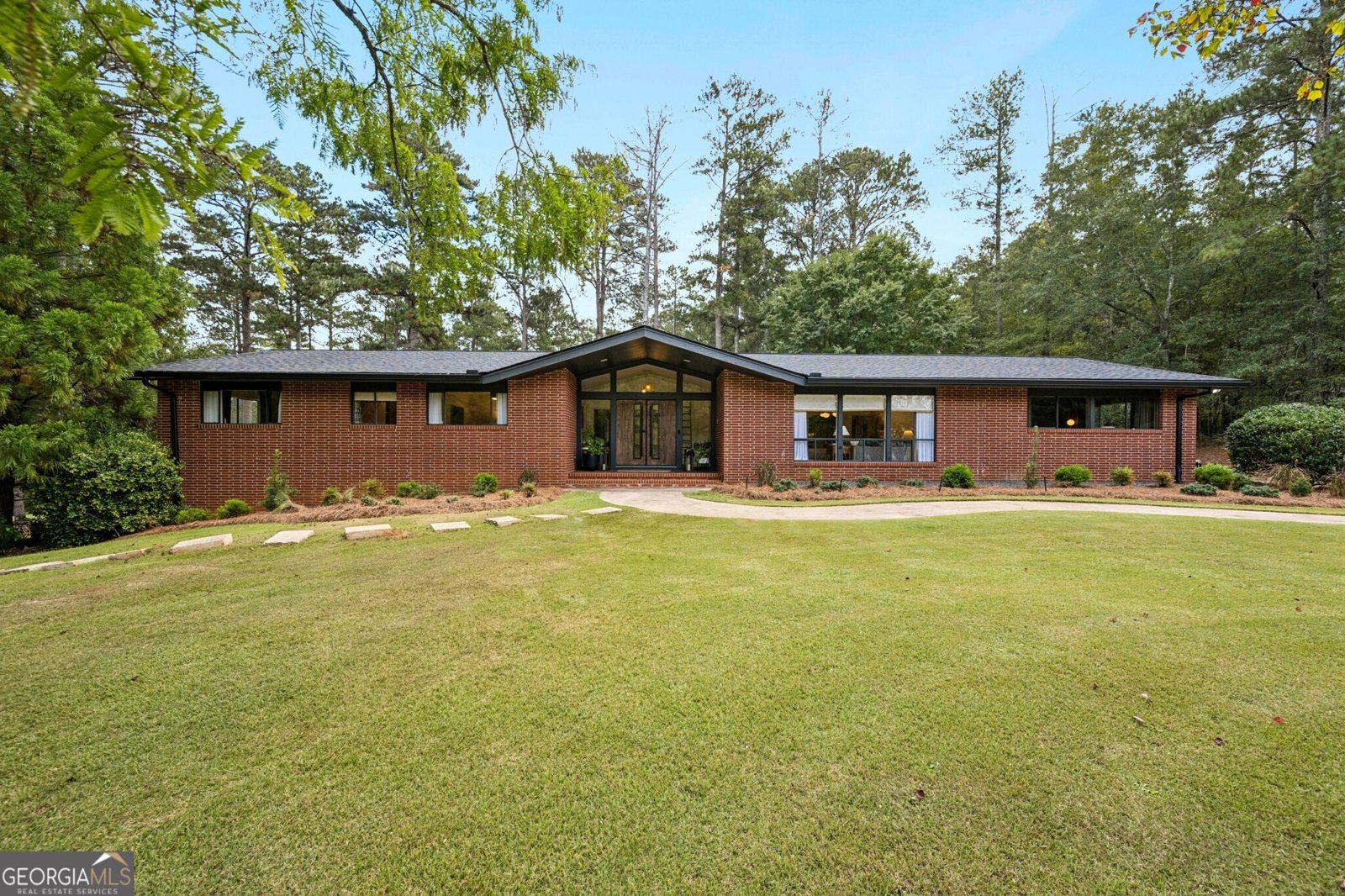 334 Luther Bailey Road Senoia - Photo 1
