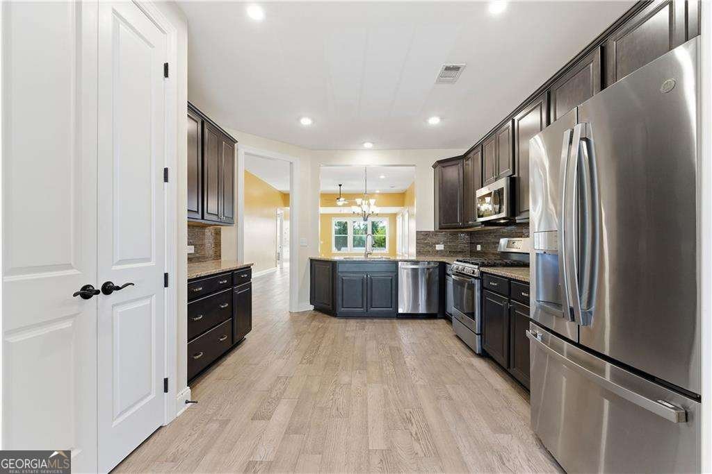 321 Cottonwood Circle Peachtree City - Photo 7